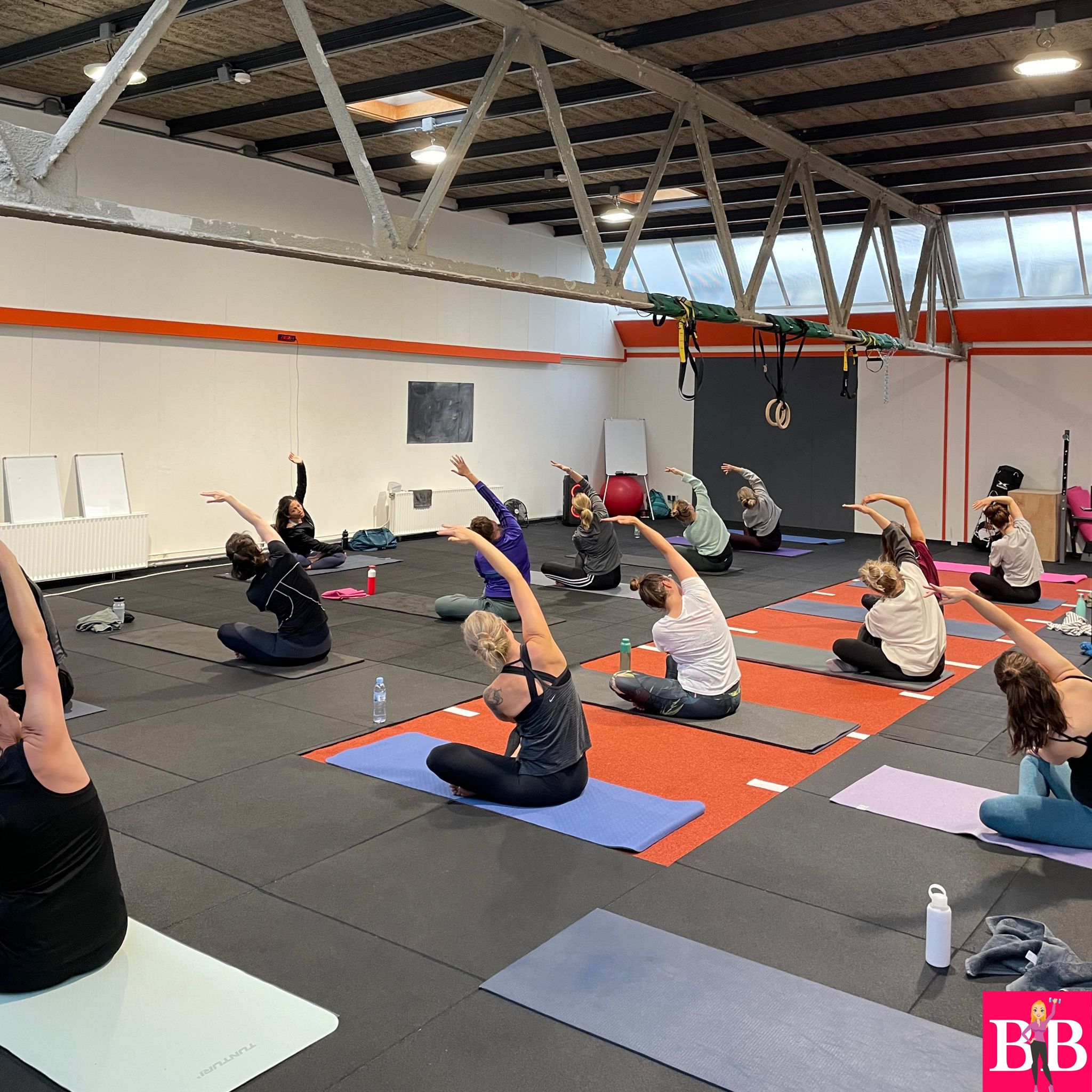 Yogalessen in Utrecht _ Yogamoves _ Yoga _